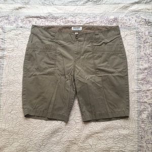 WOMENS CARGO SHORTS